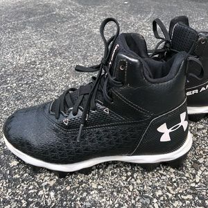 Under Armour Youth Football Cleats - Size 3Y